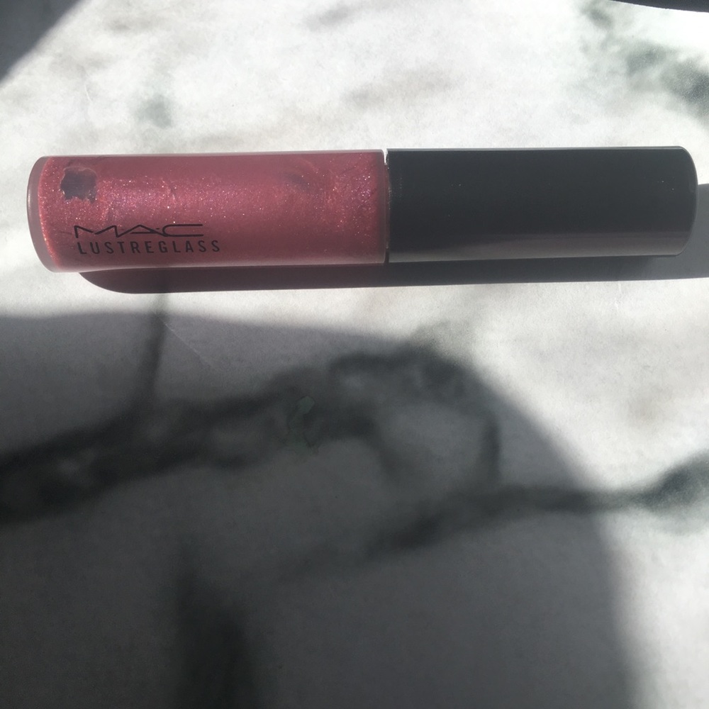 MAC DISCONTINUED “LITTLE IV” GLOSS! 😱✨